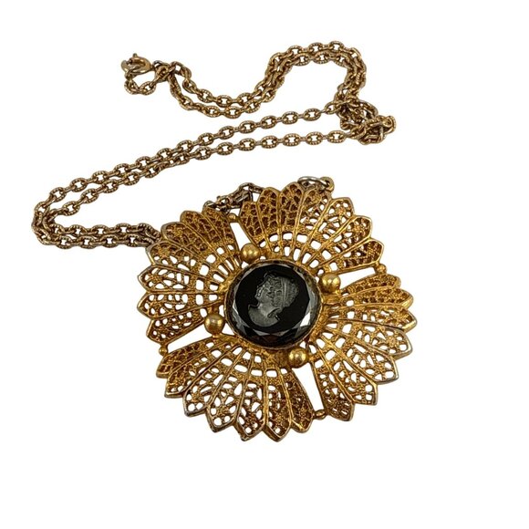 Vintage Gold Filigree Cameo Pendant Necklace Black Glass Intaglio Victorian Revi - Picture 2 of 14
